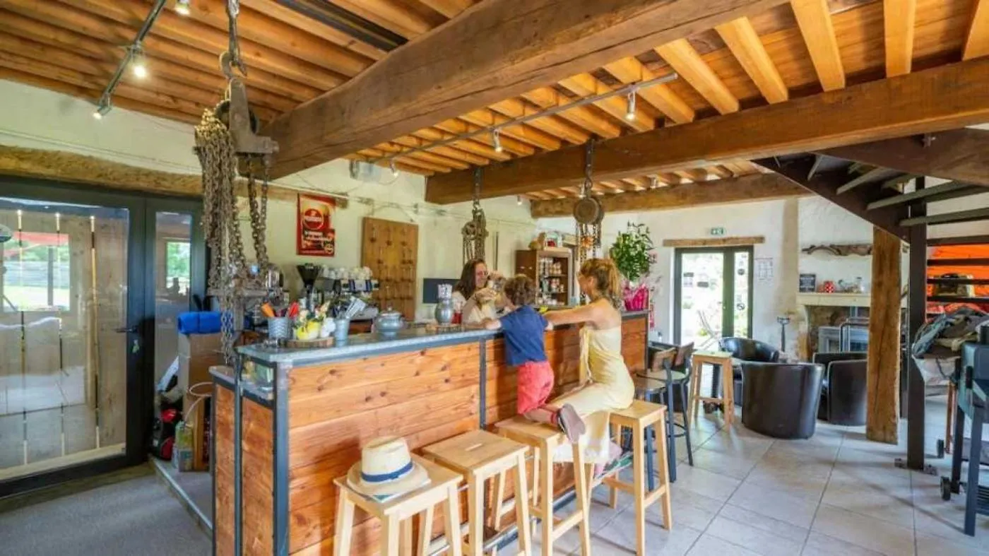 Cabane - Piscine - Eecede Chassenard France