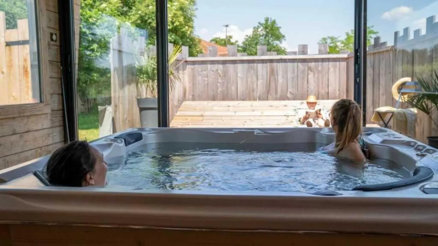 Holiday home Cabane - Piscine - Eecede Chassenard