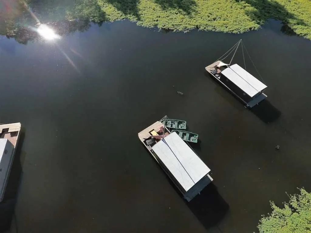 Cabane - Piscine - Eecede Chassenard 0*,